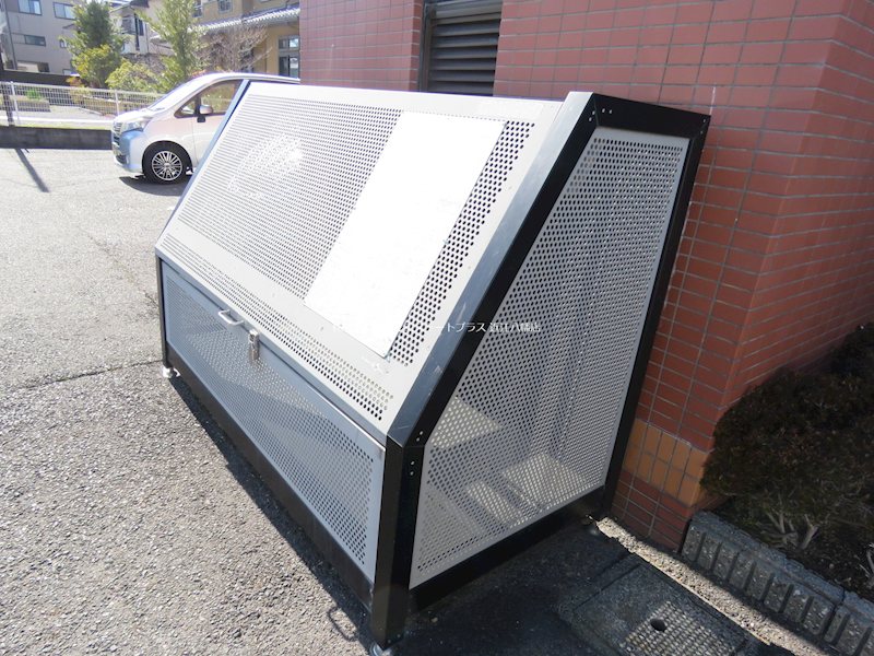 デルニエハイツ その他4