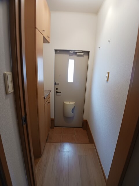 アニメート宝積 玄関