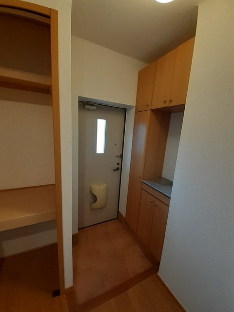 ピエ・デル・モンテ 玄関