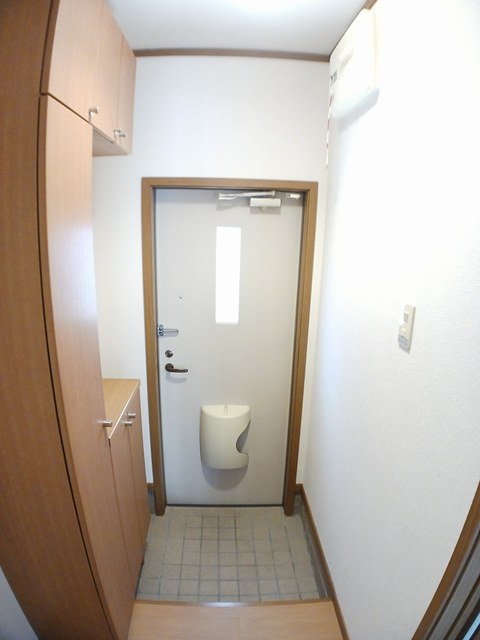 ラ　ペジーブルⅠ 玄関