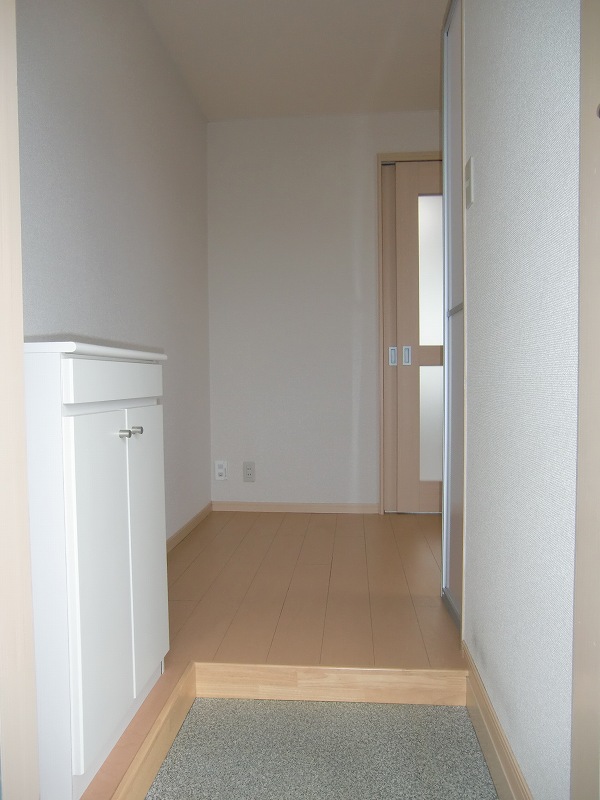 シャトーアオキ 玄関