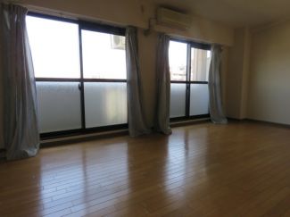 フロントパーク守山 リビング