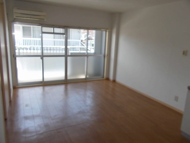 マリッチサワ リビング