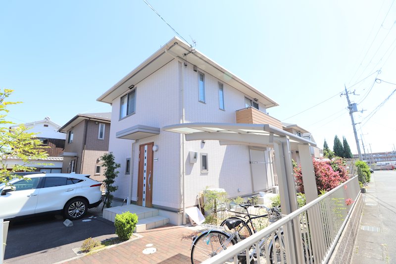 カルテット 外観写真