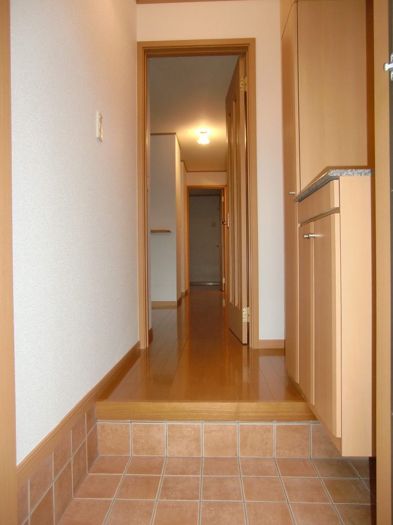 クリアネス　壱番館 玄関