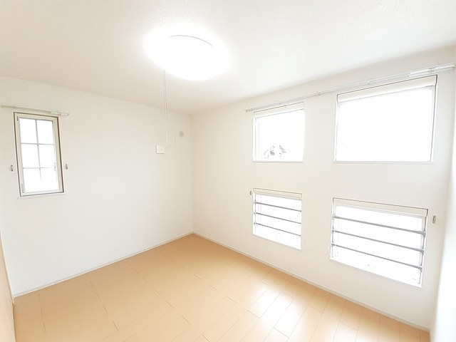 メゾン　サルビア　Ｓ・Ｋ　Ⅰ ベッドルーム