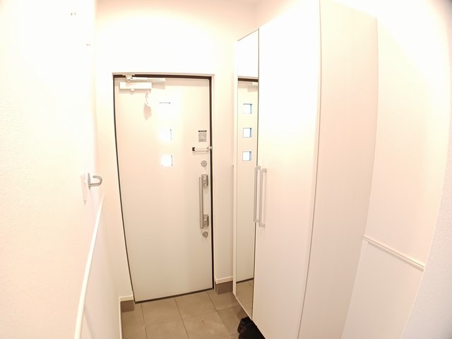 ファミリエ　Ⅰ 玄関