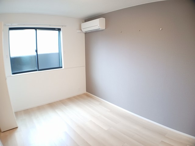 ファミリエ　Ⅰ ベッドルーム