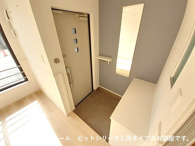 ロイヤル　エンブレム 玄関