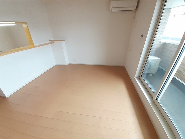 カルム リビング