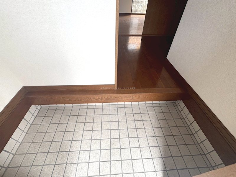 小柿連棟貸家 玄関