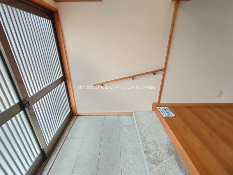 向日葵邸一軒家N棟 玄関