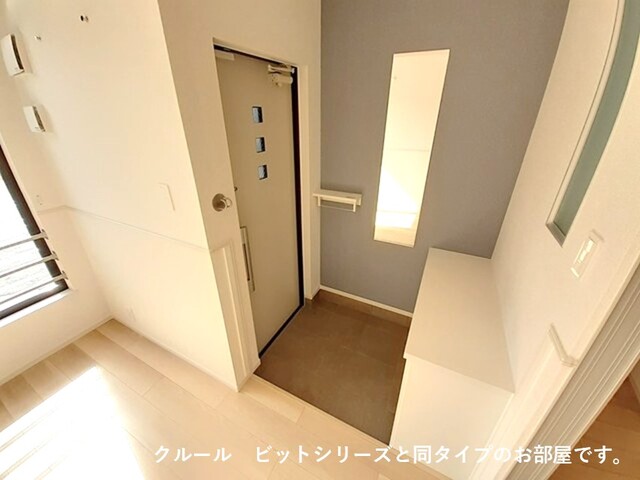 ロイヤル　エンブレム 玄関
