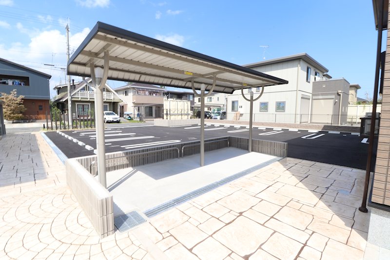 ステラ守山 駐車場