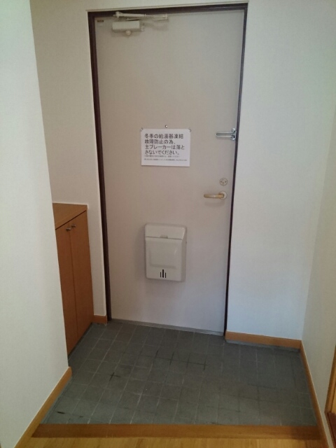 ノール・アンソレイエ 玄関