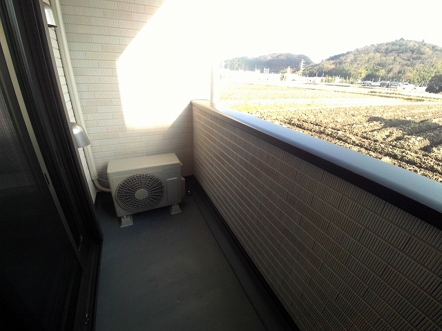 アースフィールド　ハチマン ベランダ