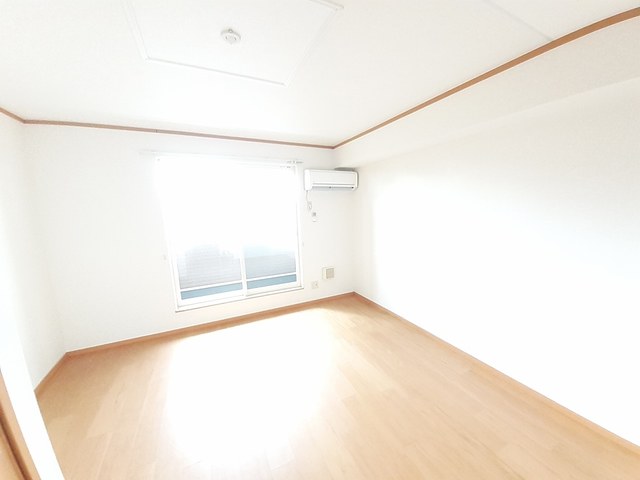 シンシア リビング