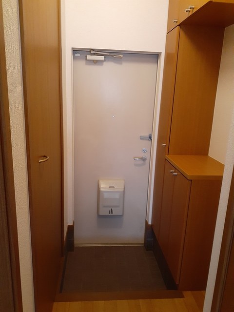 カサ・ピスタ 玄関