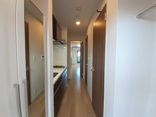 アドラブール 玄関