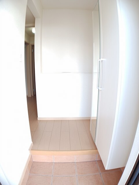 メゾン　アルディ 玄関