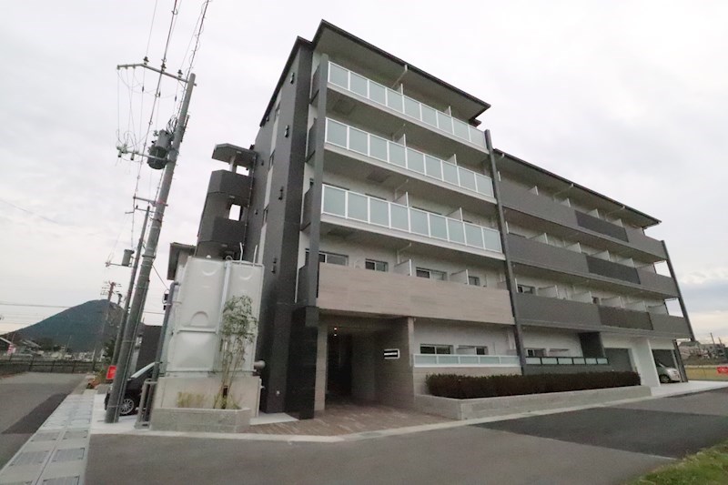 Lineage Court野洲駅西 406号室 外観