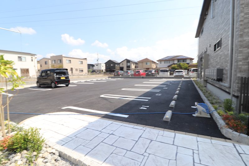 アンシャンテ 駐車場