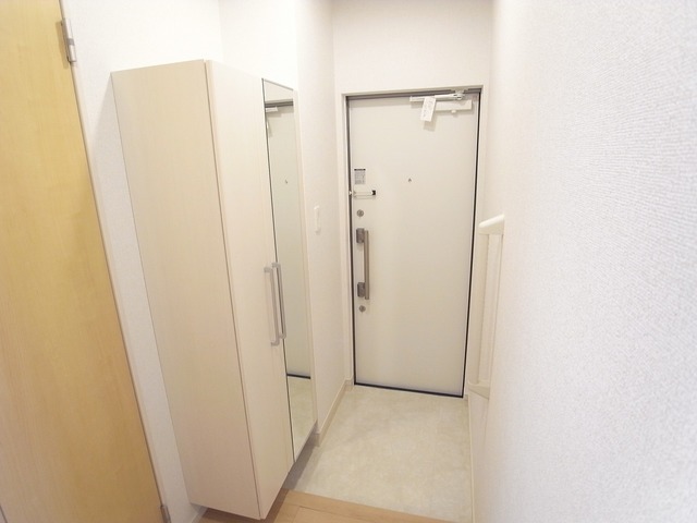 Ｃａｌｍｅ　Ｓａｉｓｏｎ 玄関