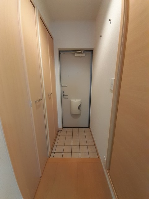 アーラ・ピッコロ 玄関