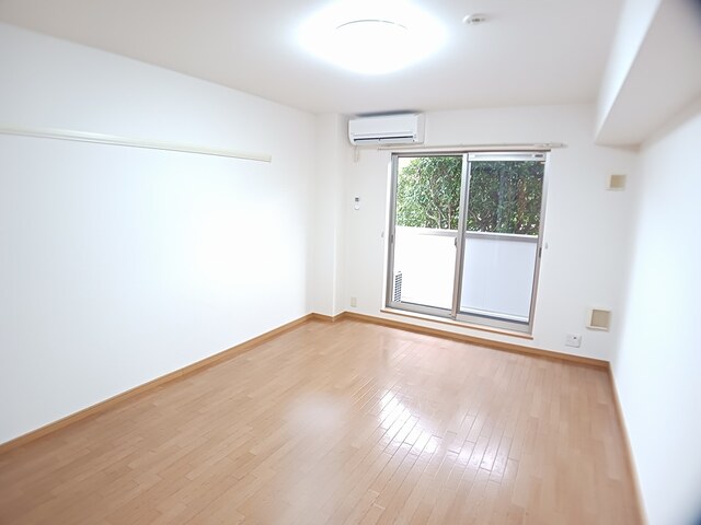 ＷＥＳＴ リビング