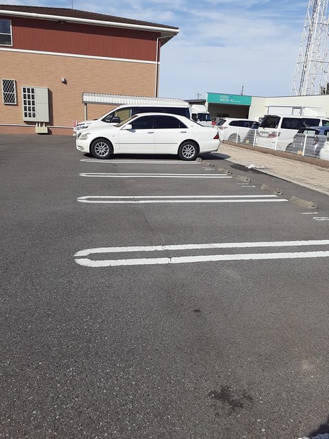 プラシードⅡ 駐車場