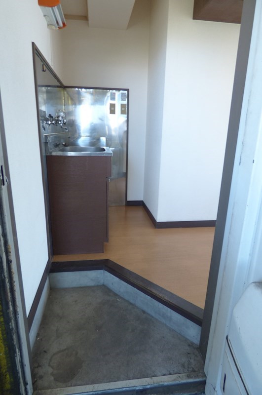 マンション葉山中井 玄関