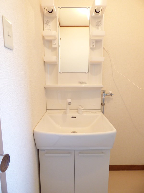 コンプレート中津口 洗面所