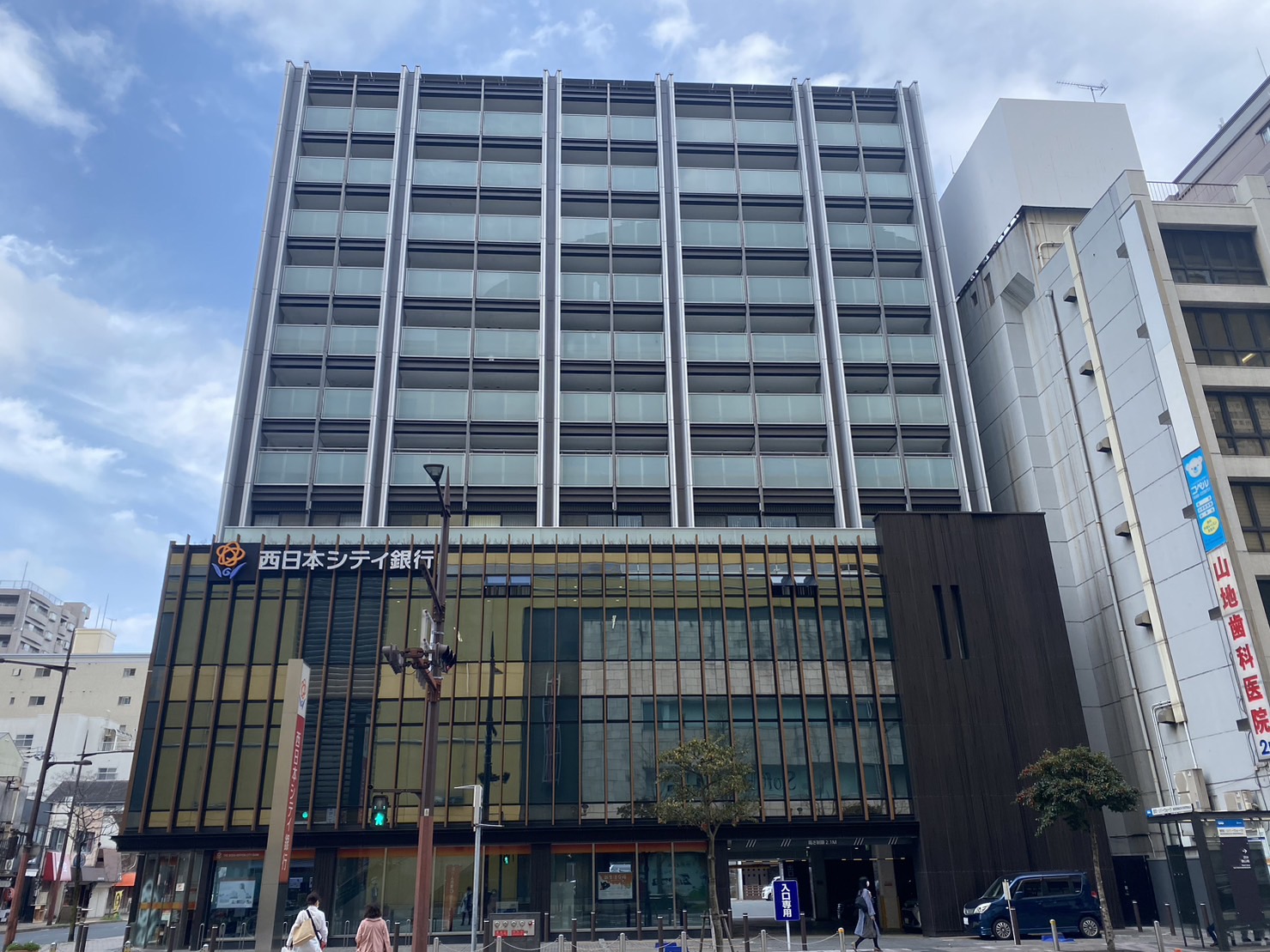 小倉D.C.TOWER 銀行