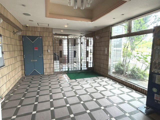 ニューリバー九工大駅前 エントランス