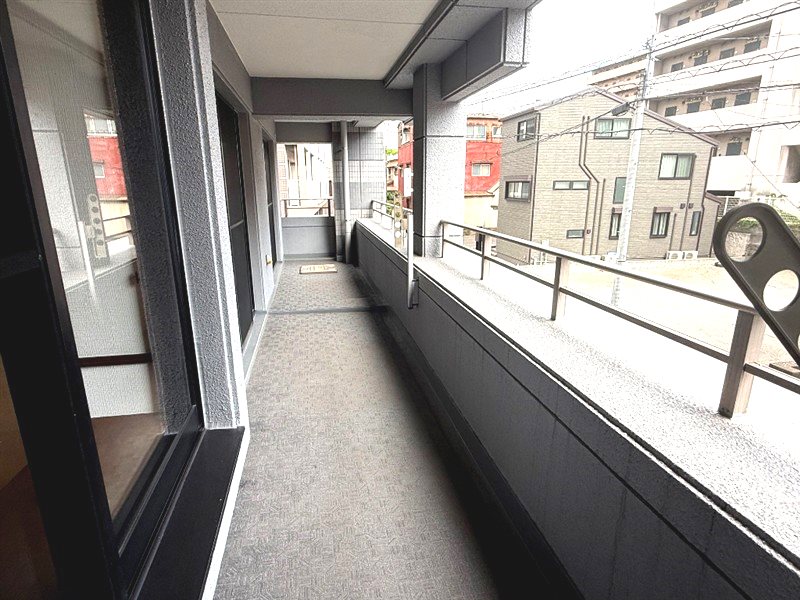 ニューリバー九工大駅前 ベランダ