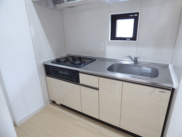 Erde三萩野 キッチン
