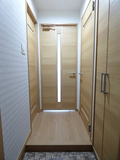 Erde三萩野 玄関