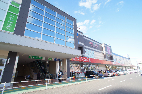 サンシャイン真鶴リバーサイド ショッピング施設