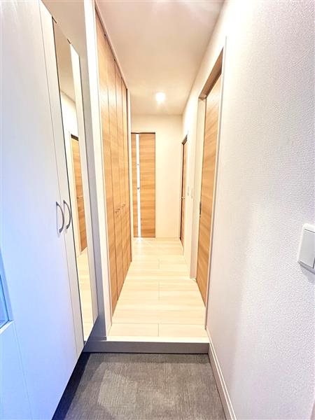 モンステラ朽網駅前 玄関