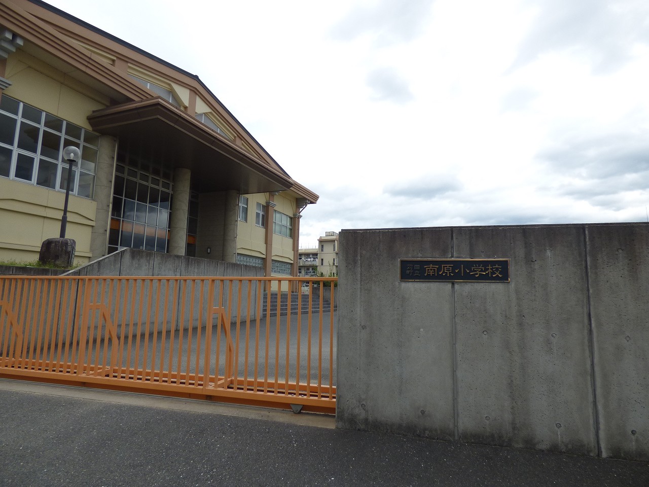 シャトレ苅田Ⅱ 小学校