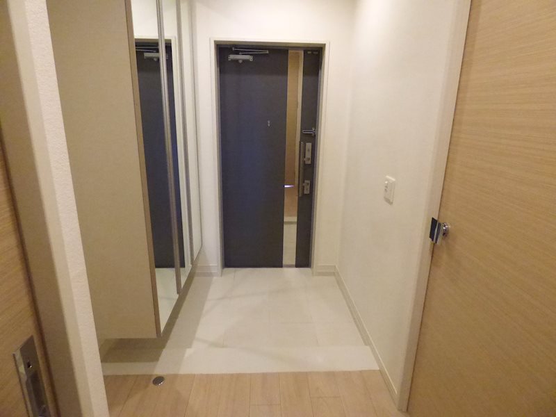 リヴィエールクリエ志徳 玄関