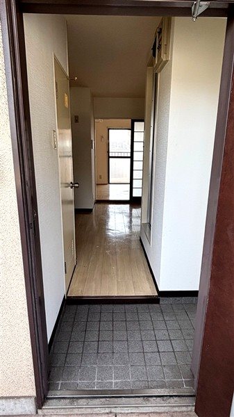 ヴィレッジ皆好園 玄関