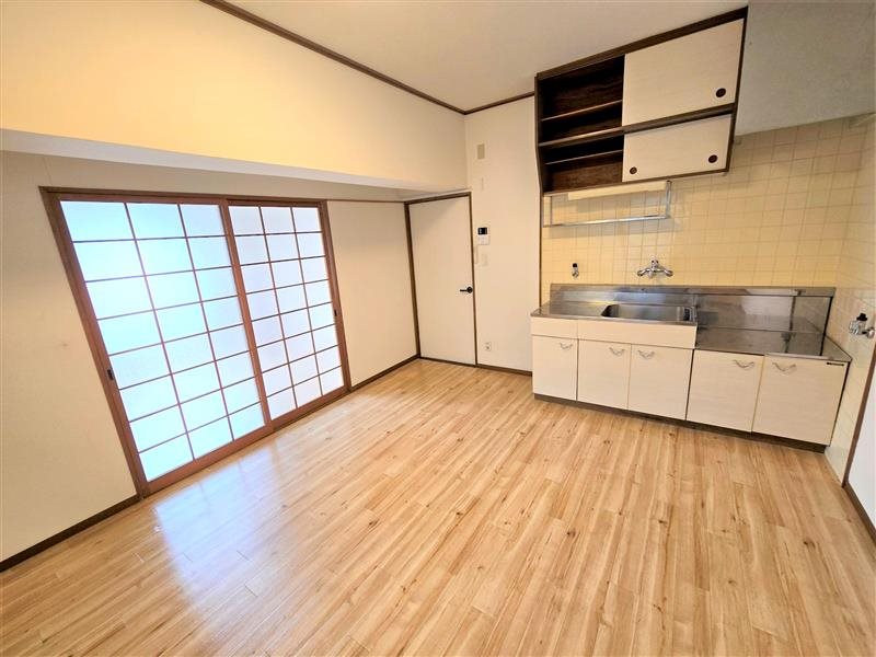 角田ビル片野新町 リビング