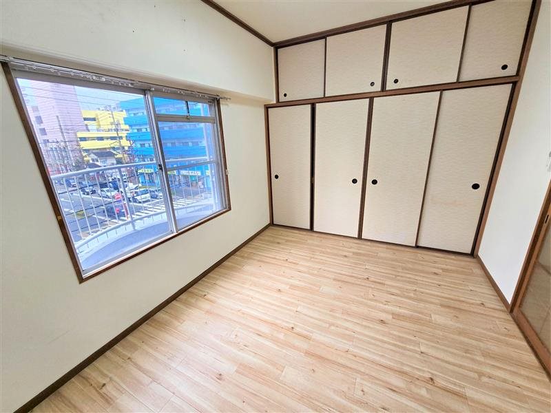 角田ビル片野新町 ベッドルーム