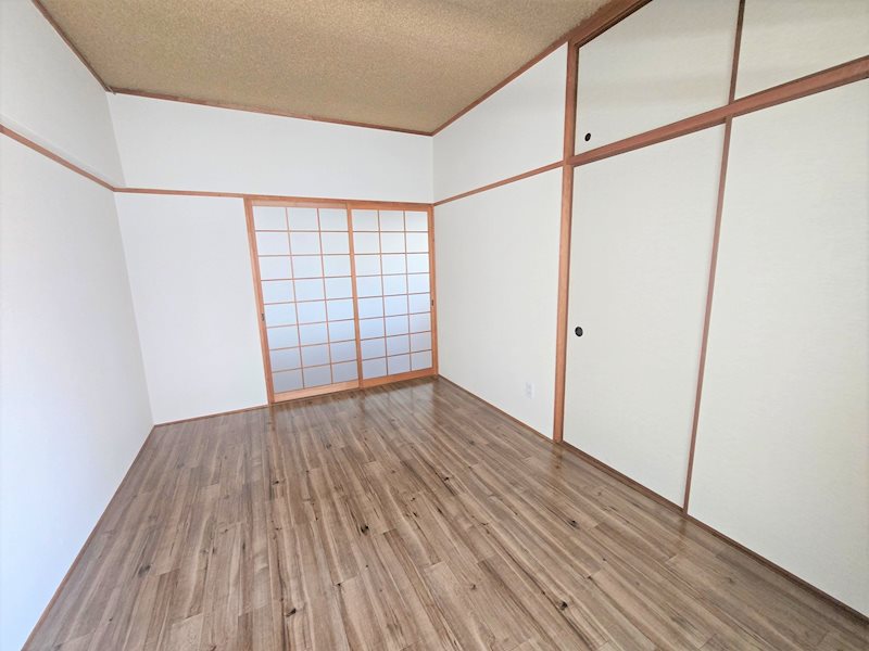 角田ビル片野新町 ベッドルーム