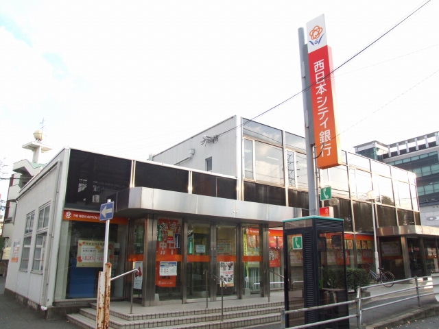 フェールブリエ企救丘 銀行