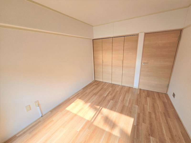 中津口小住ビル ベッドルーム