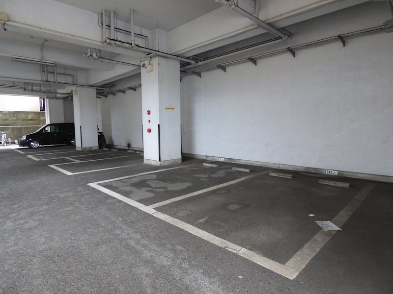 第2imビル 駐車場