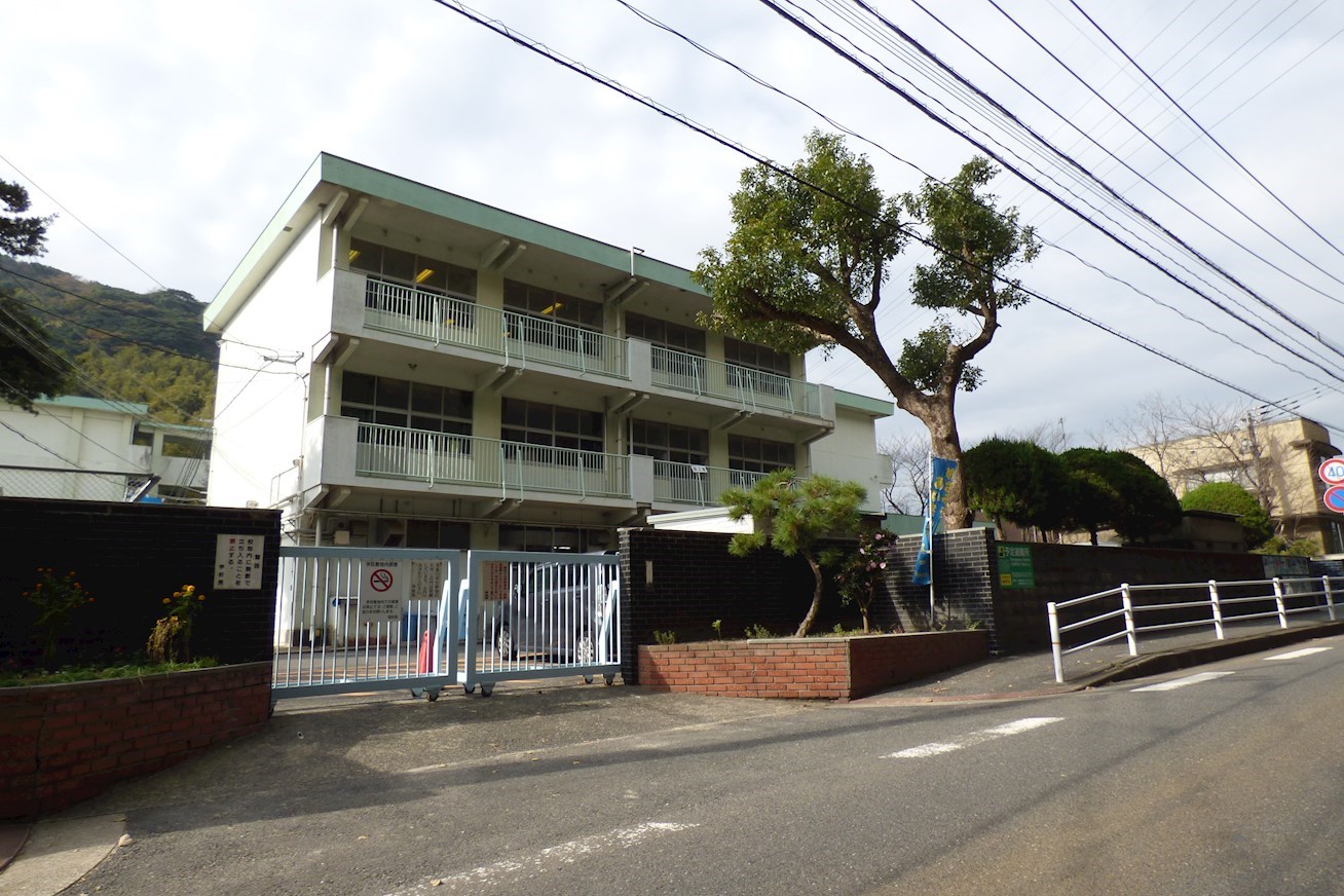 スカイハイツ貫 小学校