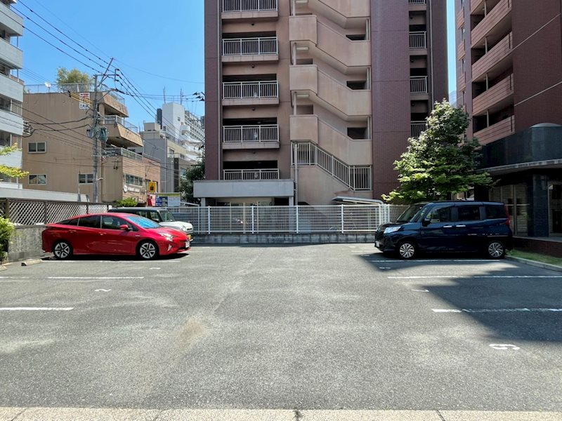 REZIA小倉 駐車場